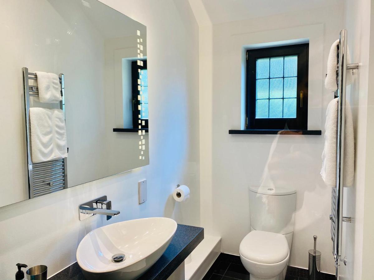 Millers House Boutique B&B เอมส์เวิร์ธ ภายนอก รูปภาพ