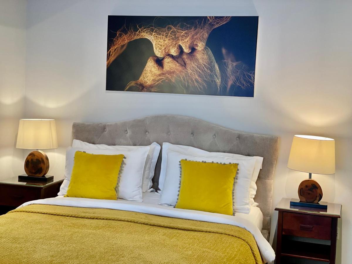Millers House Boutique B&B เอมส์เวิร์ธ ภายนอก รูปภาพ