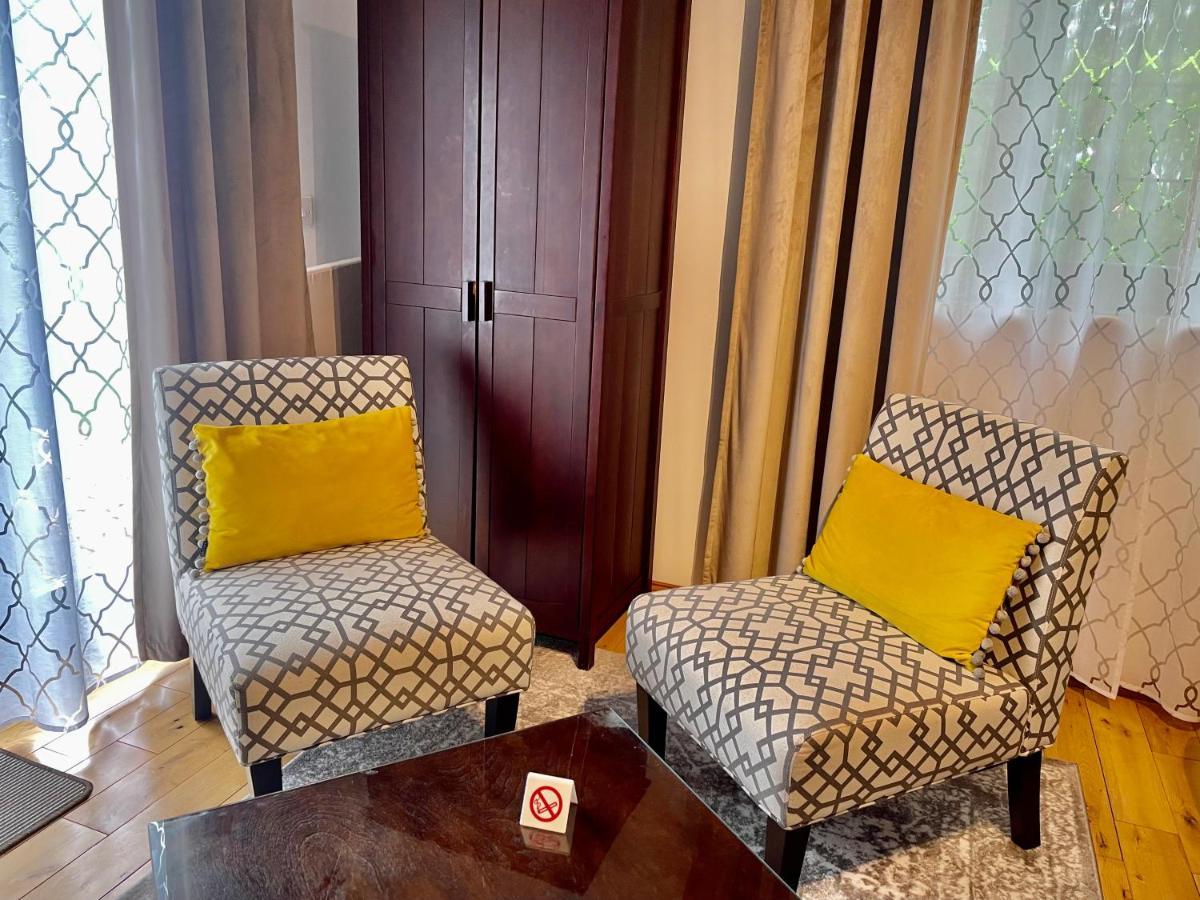 Millers House Boutique B&B เอมส์เวิร์ธ ภายนอก รูปภาพ