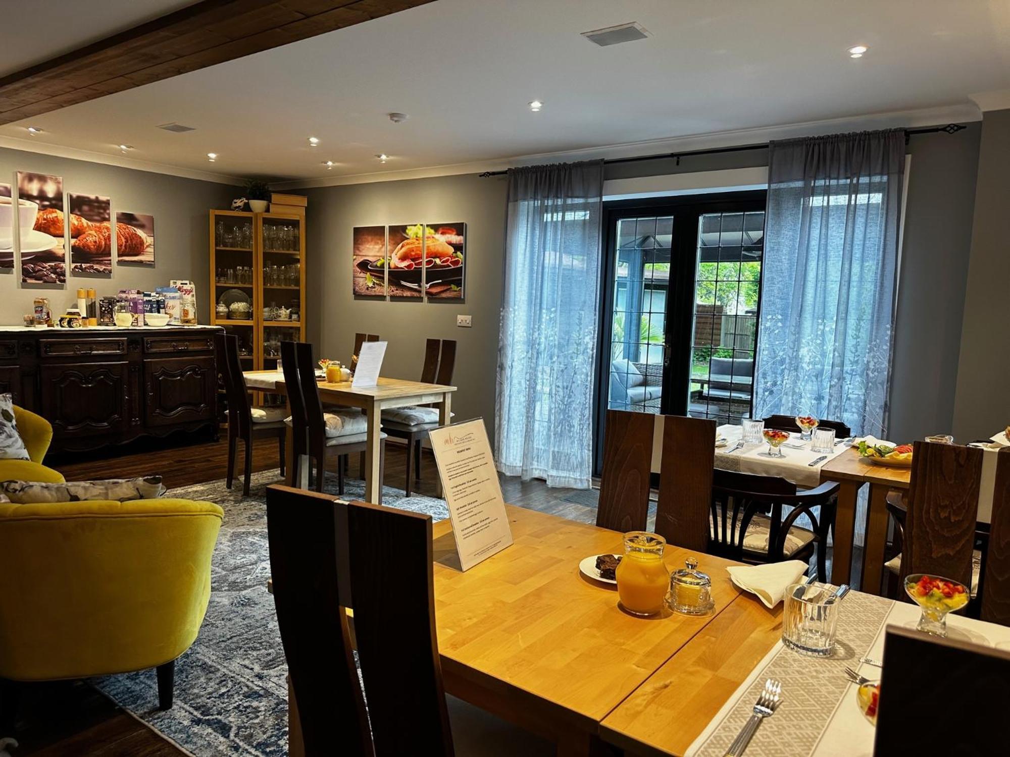 Millers House Boutique B&B เอมส์เวิร์ธ ภายนอก รูปภาพ