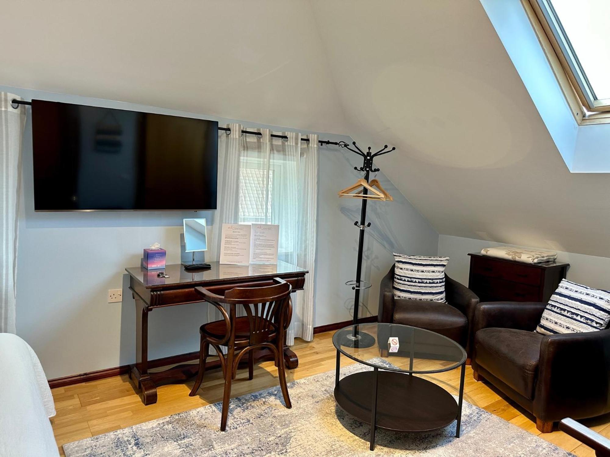 Millers House Boutique B&B เอมส์เวิร์ธ ภายนอก รูปภาพ