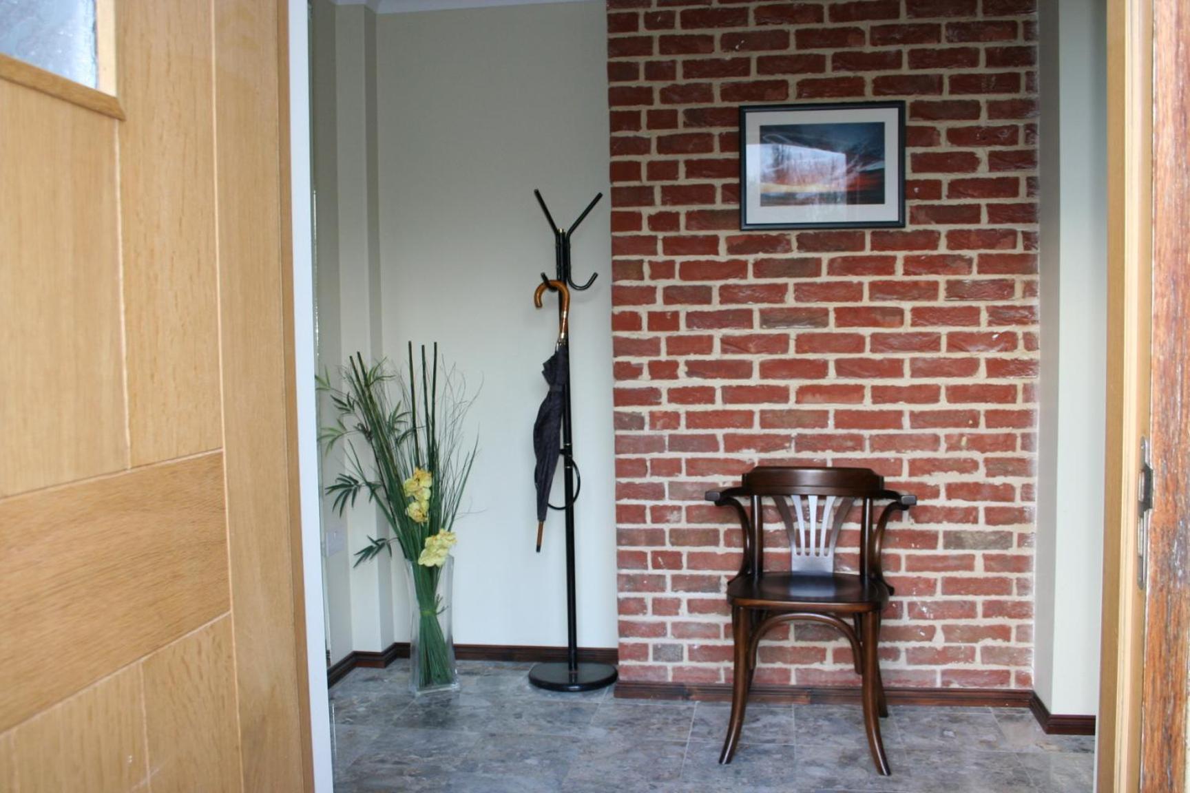 Millers House Boutique B&B เอมส์เวิร์ธ ภายนอก รูปภาพ