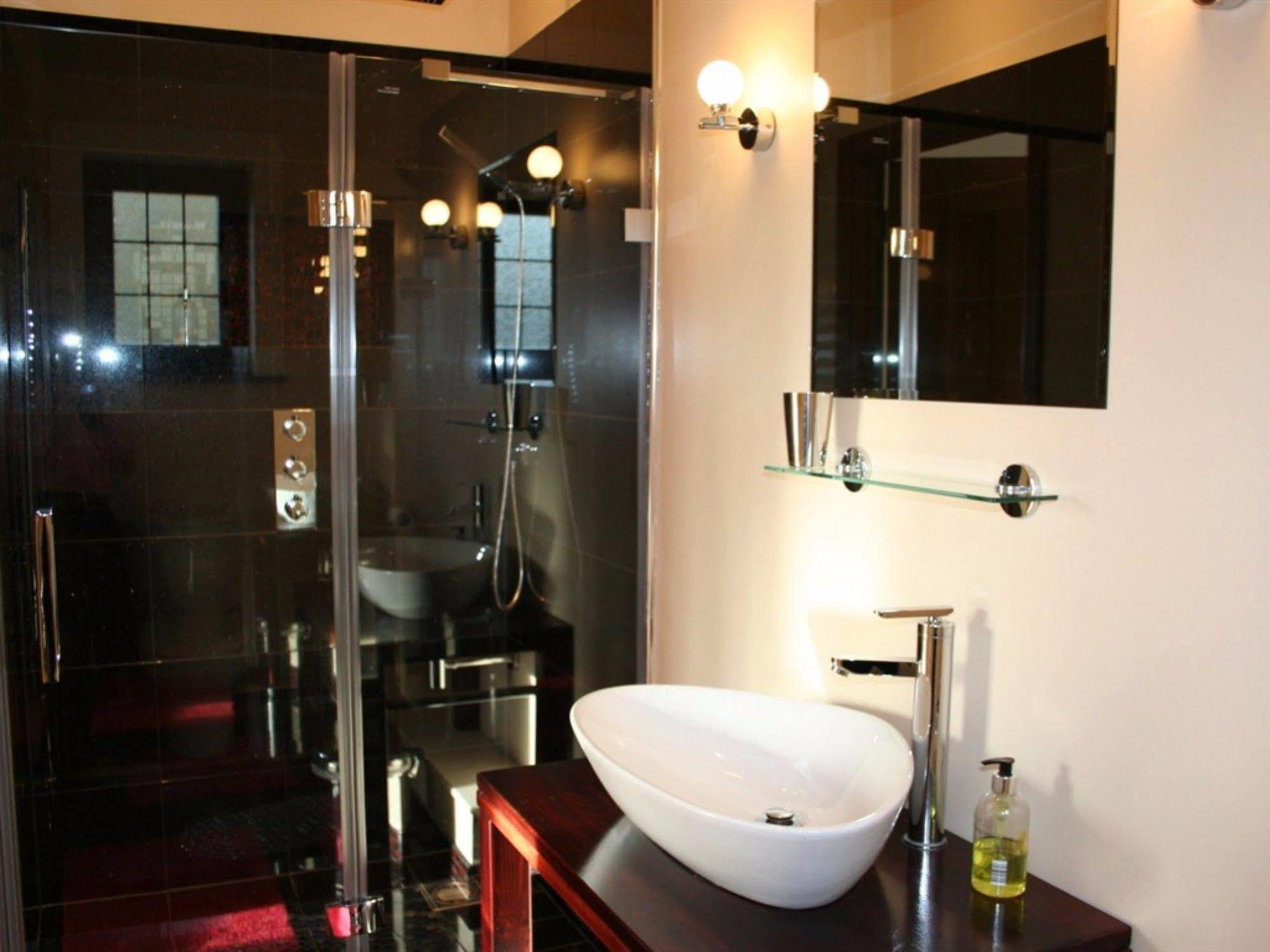 Millers House Boutique B&B เอมส์เวิร์ธ ภายนอก รูปภาพ